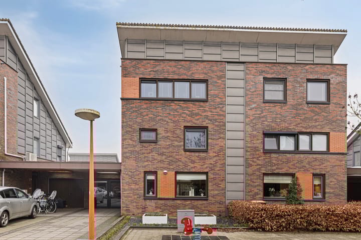 Photo 44 of van Goghstraat 5