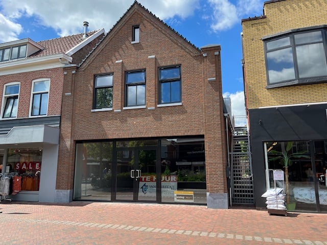 Hoofdstraat 90, Hoogeveen