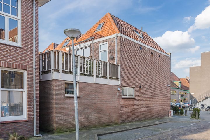 Photo 41 of Zocherstraat 15