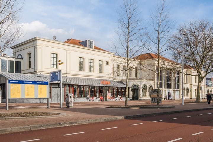 Photo 48 of Zocherstraat 15