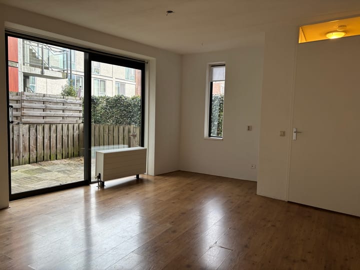 Foto 9 van Amsterdamsestraatweg 871-BB