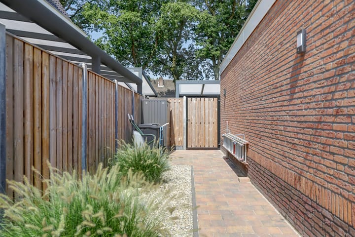 Photo 37 of Lindelaan 49