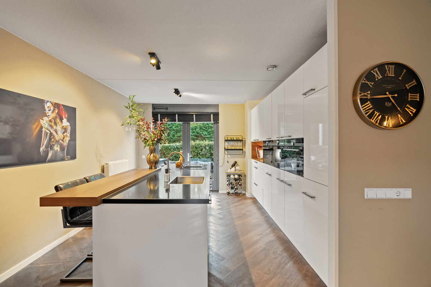 Photo 10 of Schiestraat 108