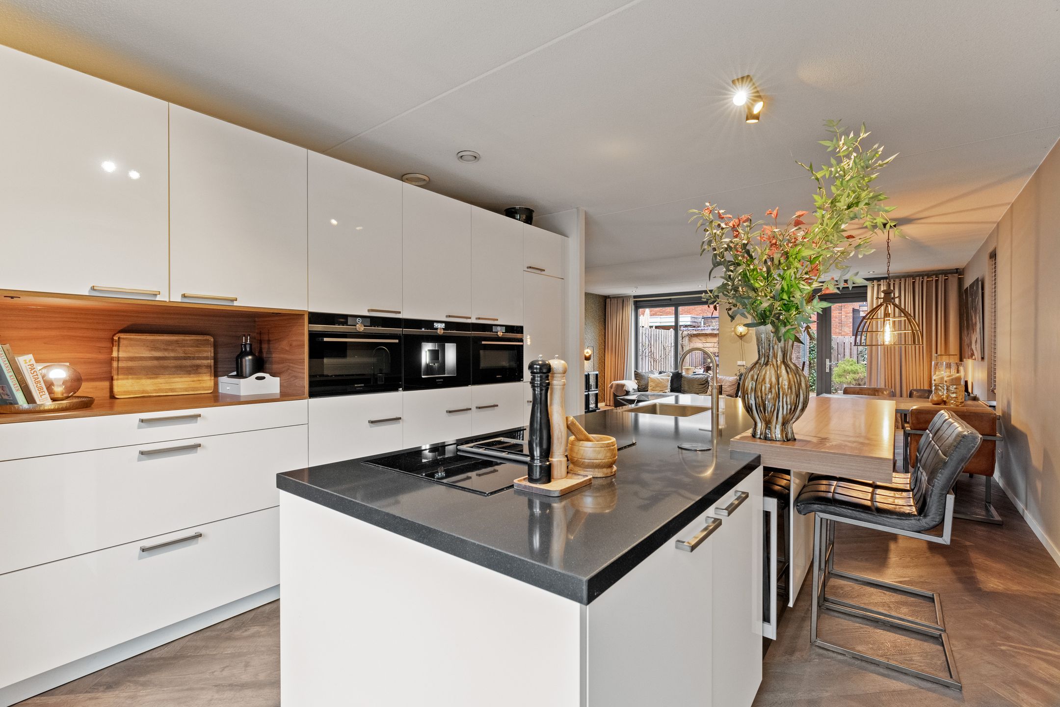 Photo 12 of Schiestraat 108