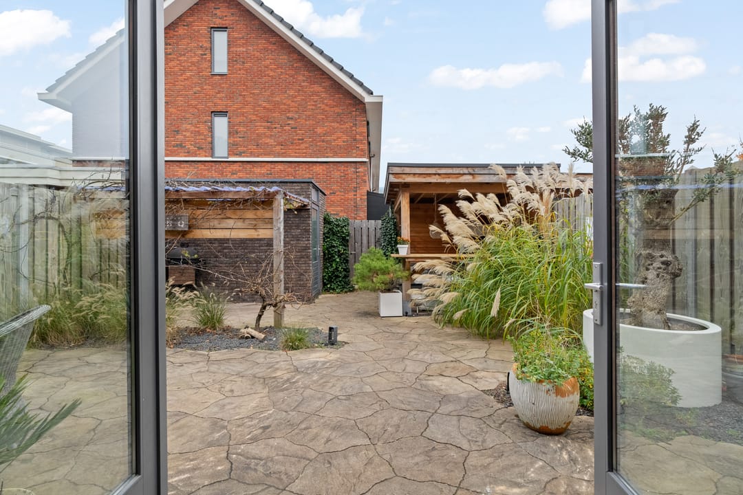 Photo 16 of Schiestraat 108