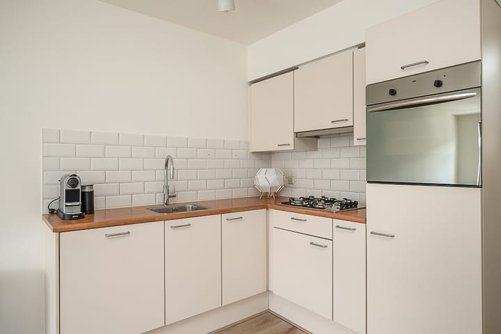 Photo 12 of Ten Katestraat 51-3