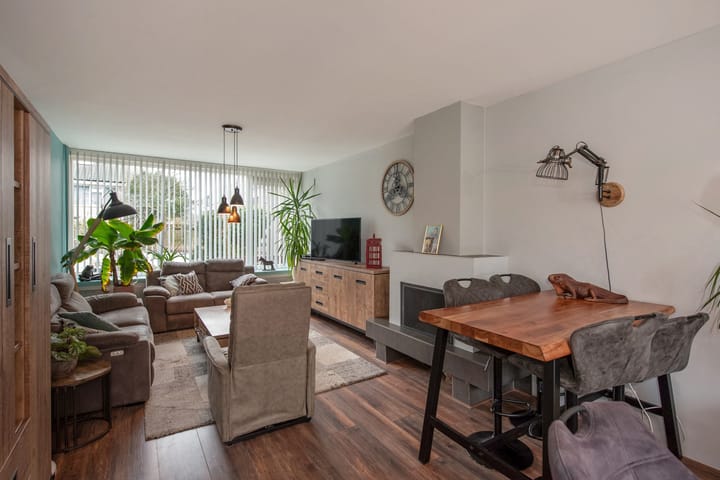 Foto 16 van Annaplaats 26