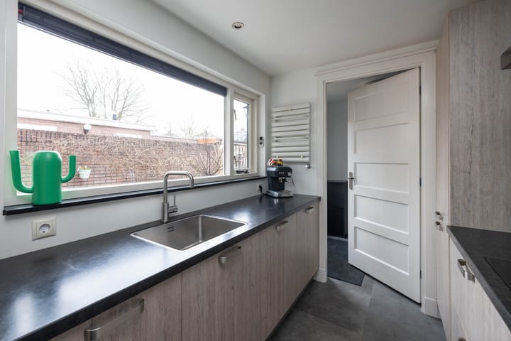 Foto 9 van Bernardstraat 26