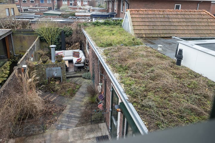 Foto 24 van Bernardstraat 26