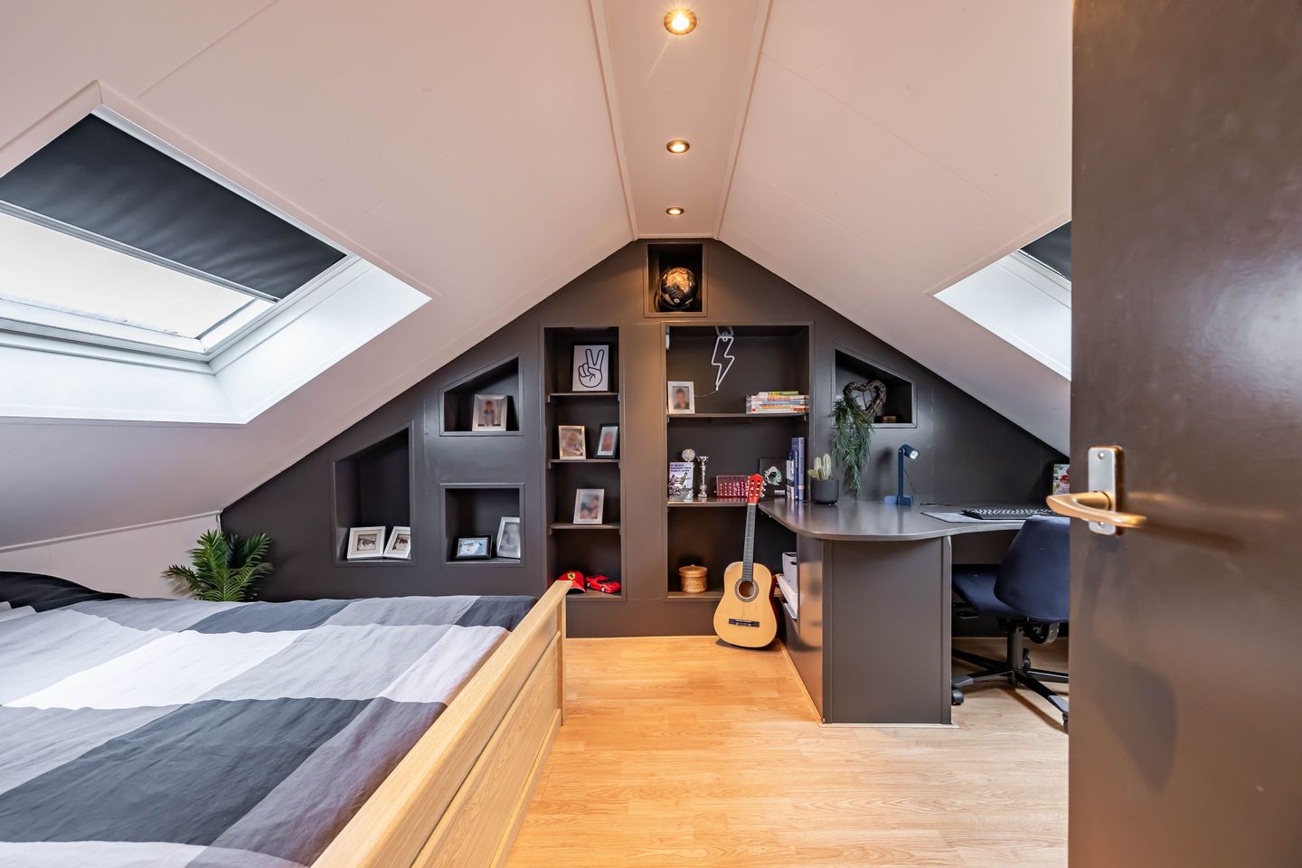 Foto 40 van Phoenixstraat 14