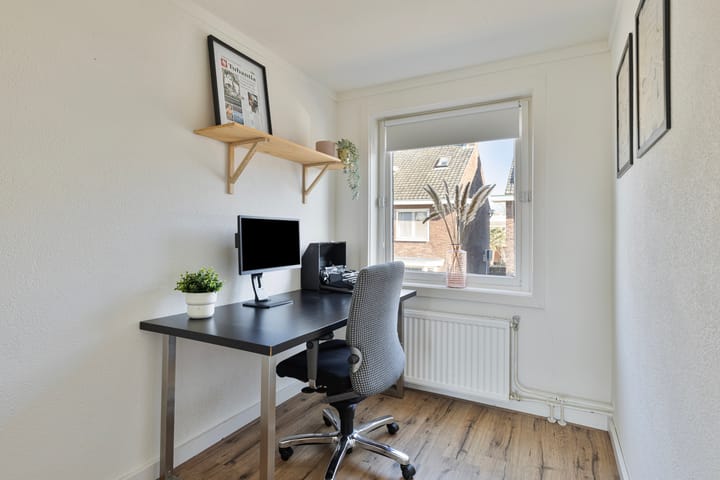 Foto 29 van Van den Boschstraat 4