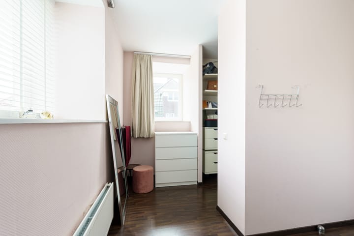 Foto 19 van Schiphollaan 34