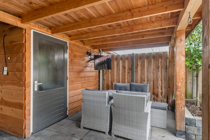 Photo 10 of J.H. L.-van Herwaardenstraat 69