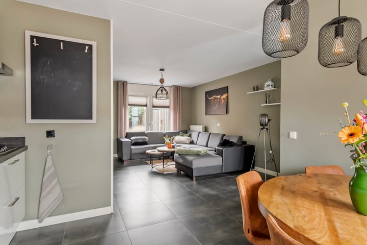 Photo 14 of J.H. L.-van Herwaardenstraat 69