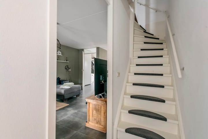 Photo 17 of J.H. L.-van Herwaardenstraat 69