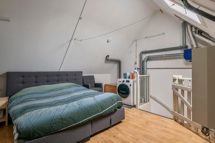 Photo 31 of J.H. L.-van Herwaardenstraat 69