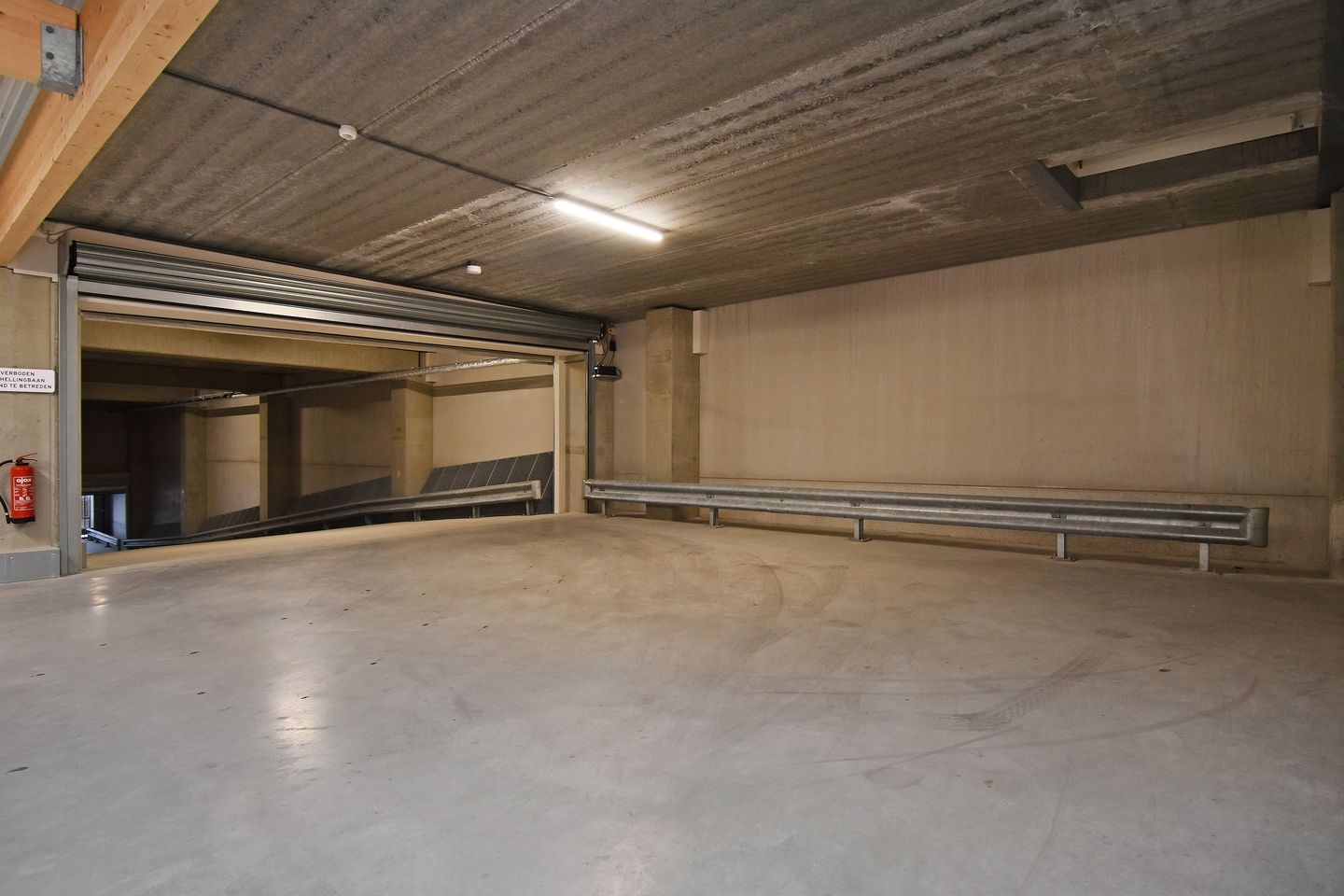 Foto 10 van Industrieweg 69-146