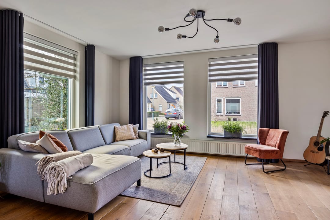 Photo 2 of Meester Teunissenstraat 3