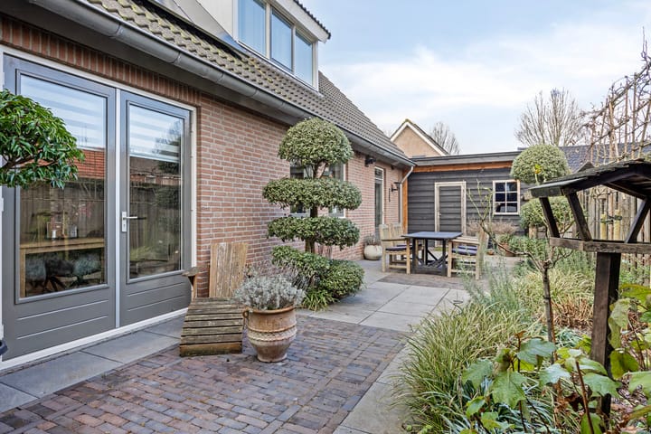 Foto 28 van Meester Teunissenstraat 3