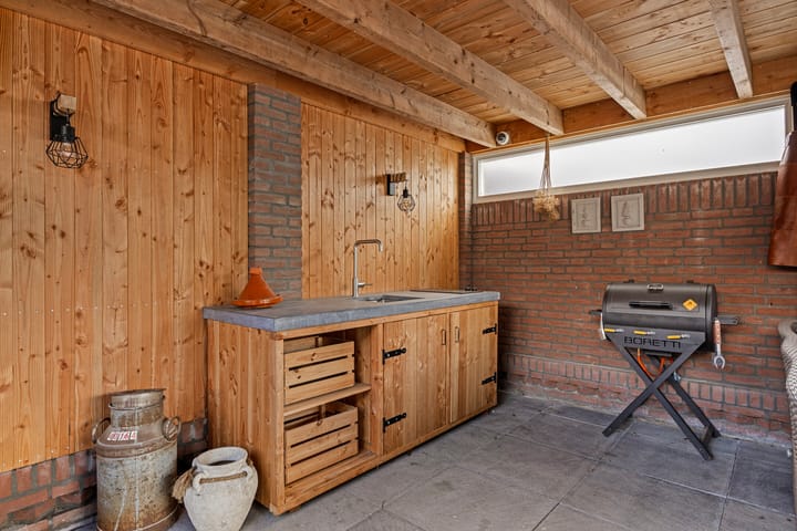 Foto 30 van Meester Teunissenstraat 3