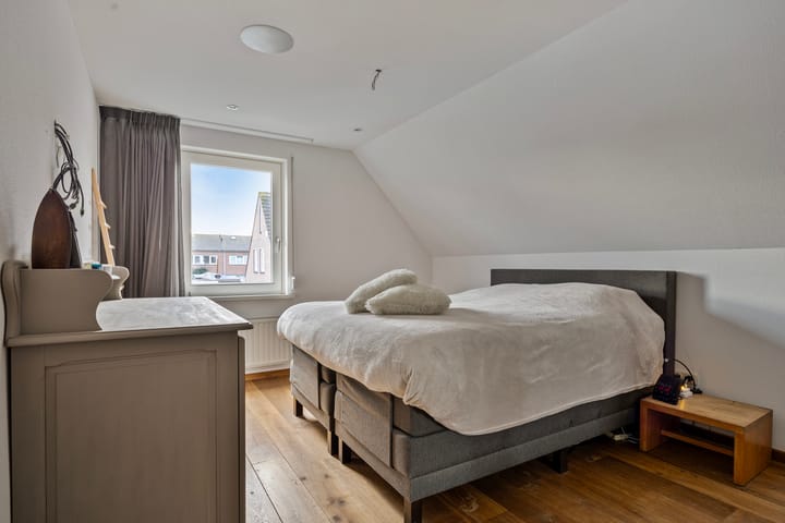 Foto 38 van Meester Teunissenstraat 3