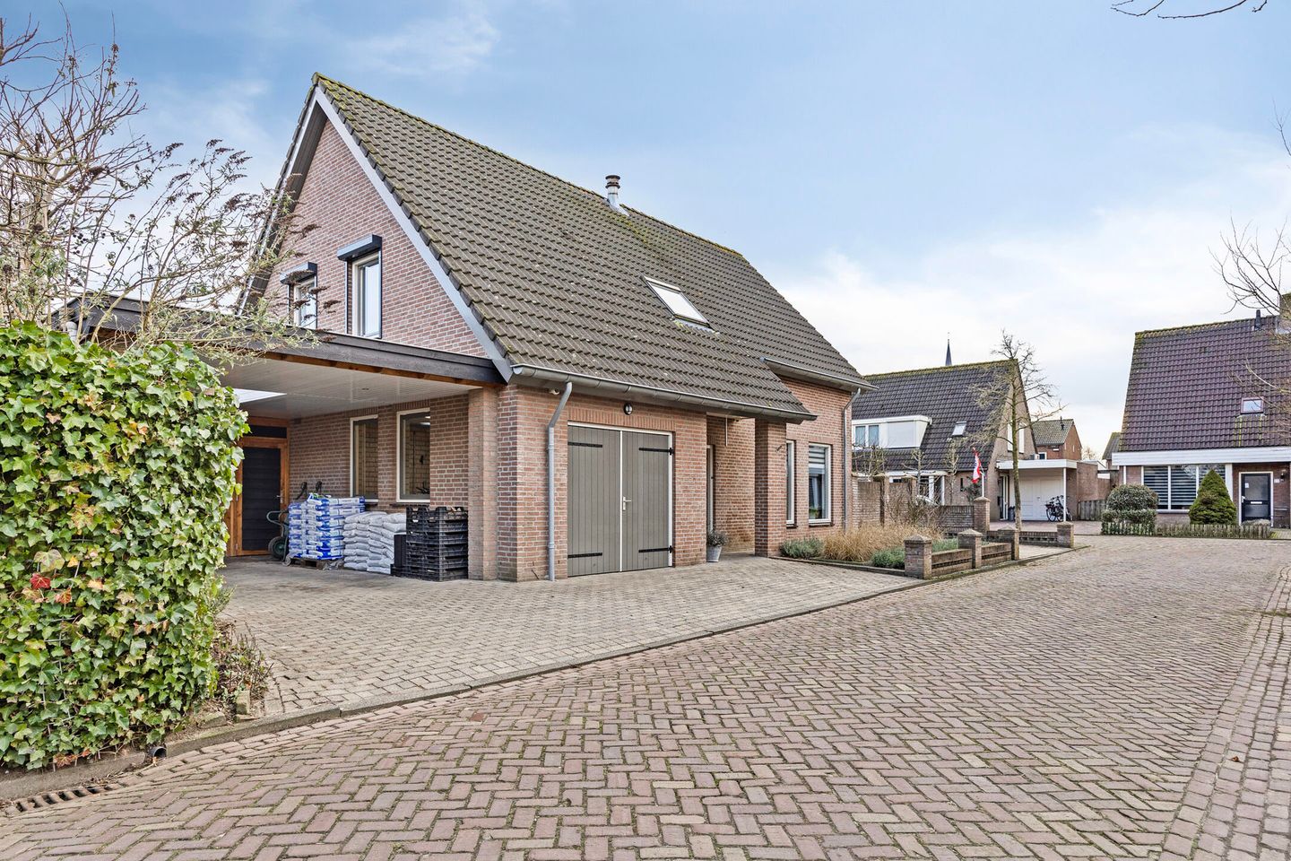 Photo 49 of Meester Teunissenstraat 3