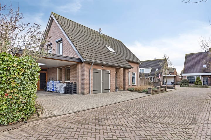 Foto 49 van Meester Teunissenstraat 3