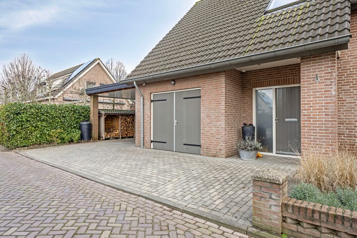 Foto 51 van Meester Teunissenstraat 3