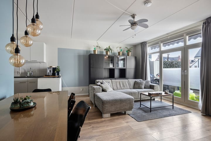 Foto 9 van Saparua 5