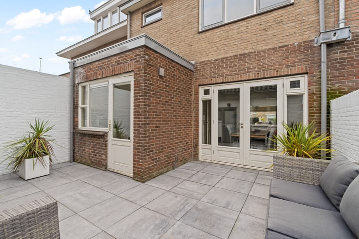 Foto 13 van Quarles van Uffordstraat 92