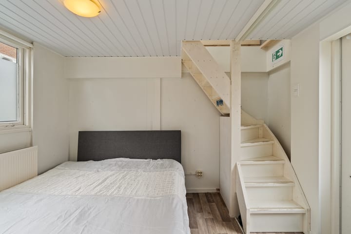 Foto 36 van Quarles van Uffordstraat 92