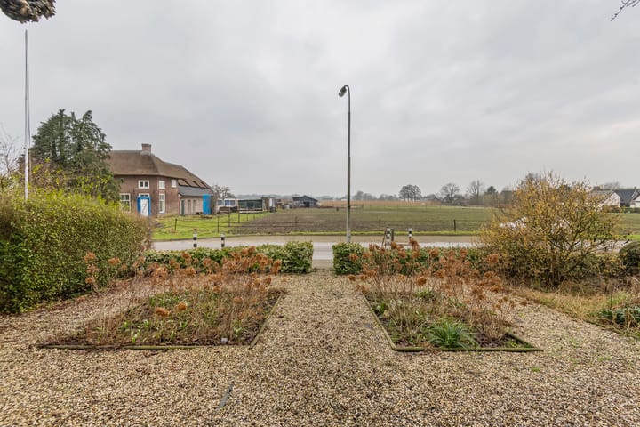 Foto 11 van Vogelenzangseweg 21