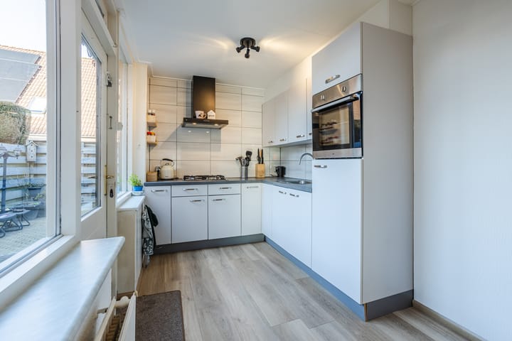 Foto 11 van Comm d Vos v Steenwijklaan 87