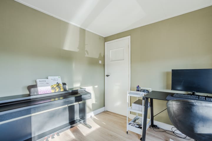 Foto 20 van Comm d Vos v Steenwijklaan 87