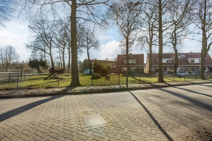 Foto 32 van Comm d Vos v Steenwijklaan 87