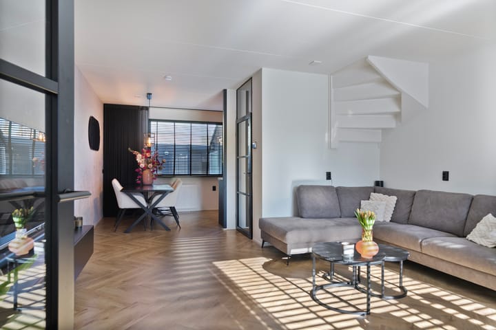 Foto 8 van Wethouder Iwe Hutstraat 135