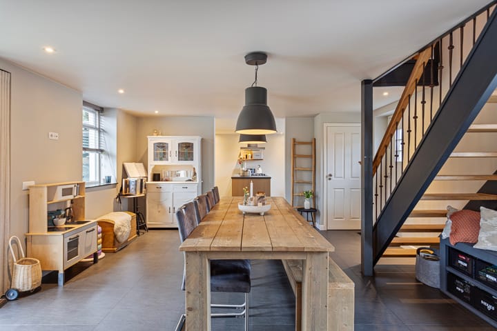 Foto 8 van Limietstraat 15