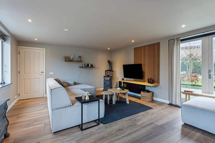 Foto 12 van Limietstraat 15