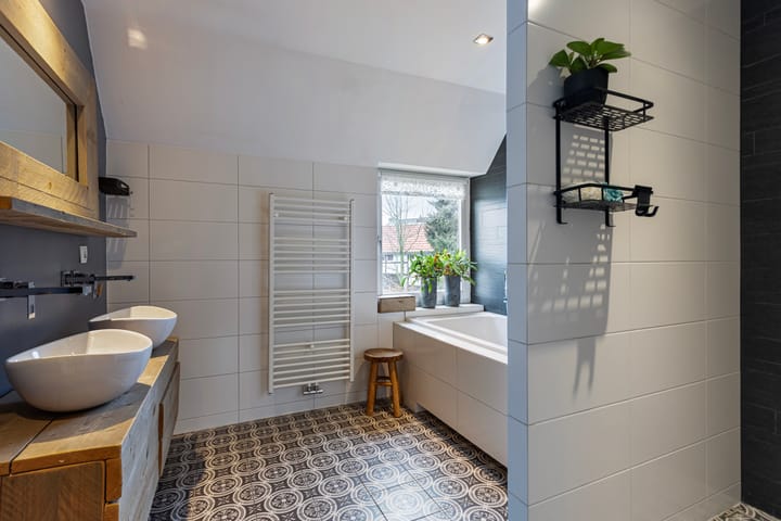 Foto 20 van Limietstraat 15