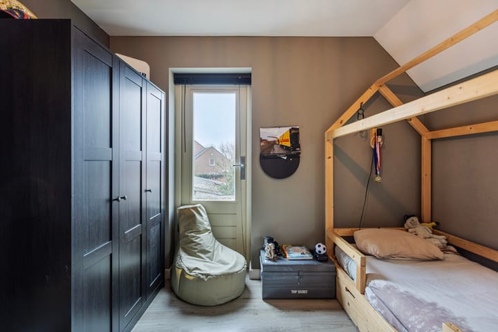 Foto 27 van Limietstraat 15