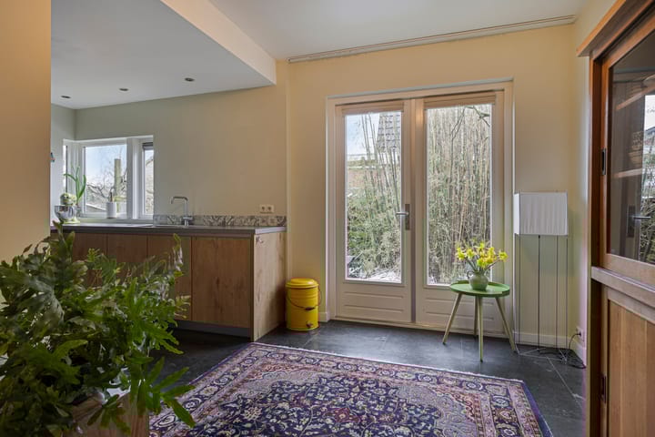 Photo 29 of Plantsoenstraat 7