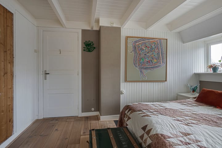 Photo 46 of Plantsoenstraat 7