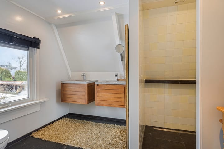 Photo 49 of Plantsoenstraat 7