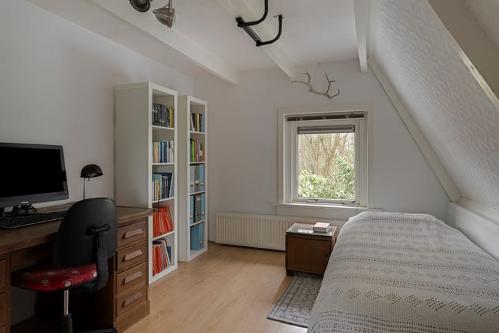 Photo 52 of Plantsoenstraat 7