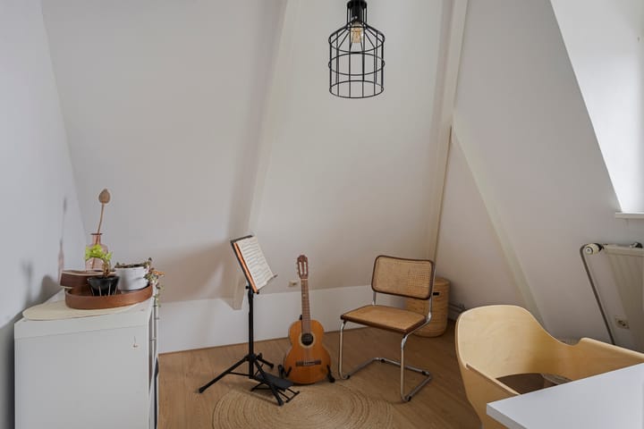 Photo 60 of Plantsoenstraat 7