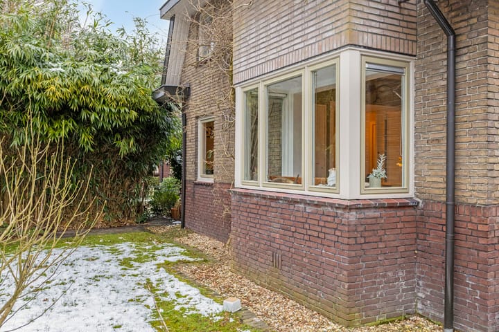 Photo 69 of Plantsoenstraat 7