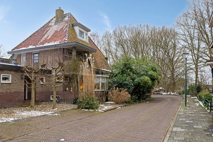 Photo 73 of Plantsoenstraat 7