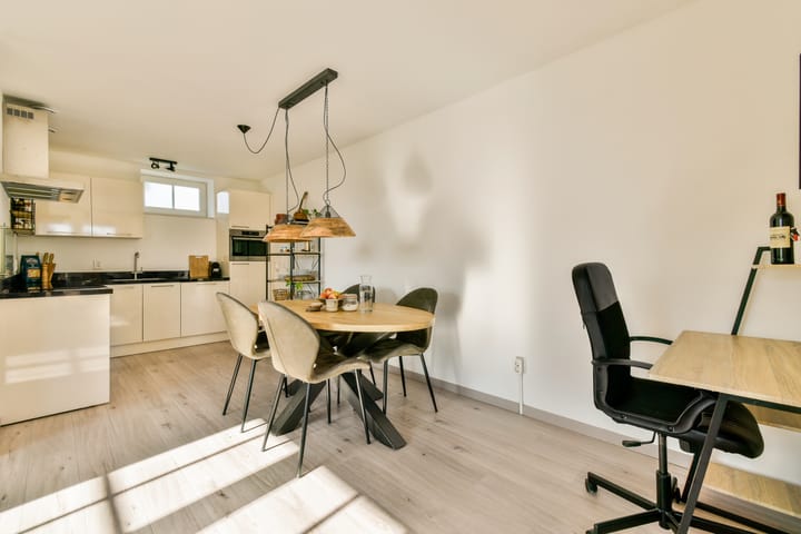 Foto 13 van Drs. J. van Disweg 8