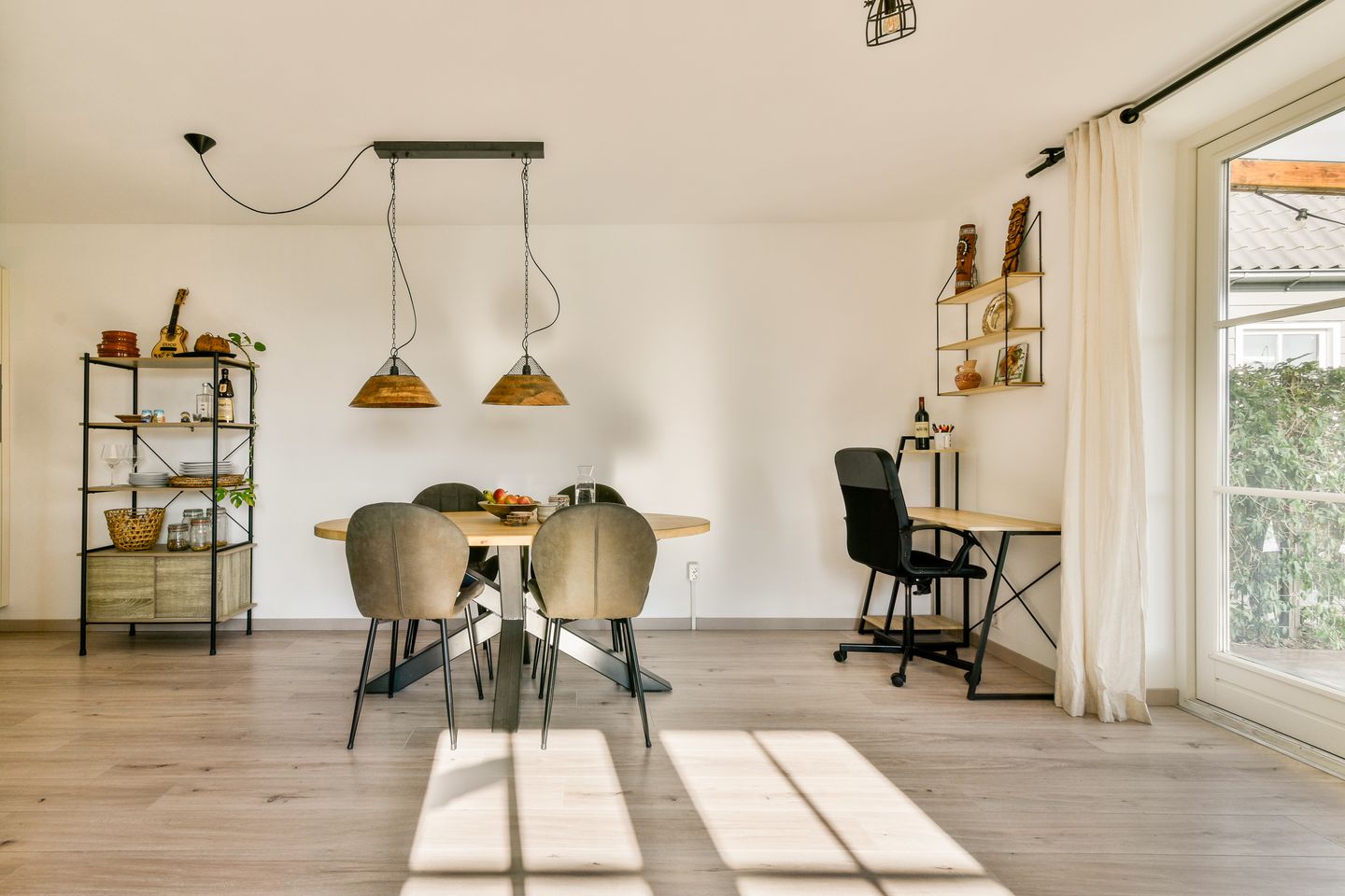 Foto 14 van Drs. J. van Disweg 8