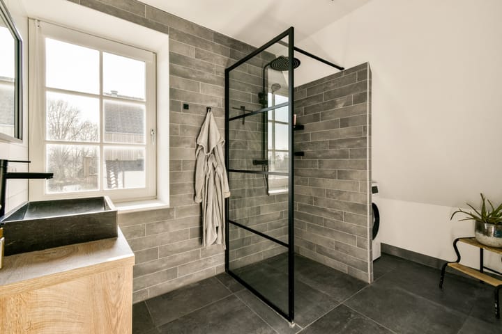 Foto 24 van Drs. J. van Disweg 8